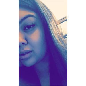 Meet your Posher, Jacqueline